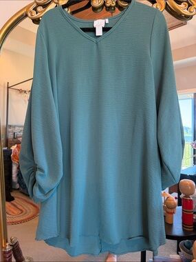 Maggie Barnes Seafoam V-Neck Top